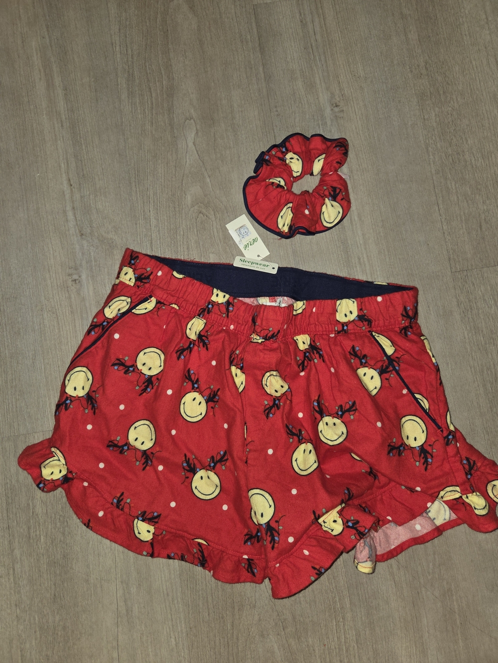 Aerie Red Smiley Face Lounge Shorts with Matching Scrunchie